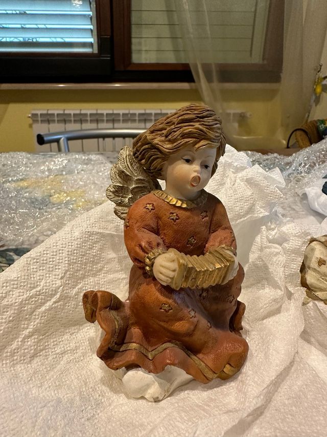 Angioletto ceramica con fisarmonica