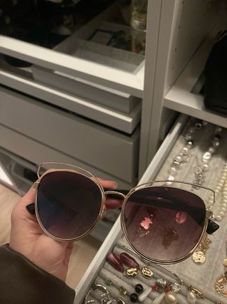 Gafas de sol UV400 montura metálica dorada