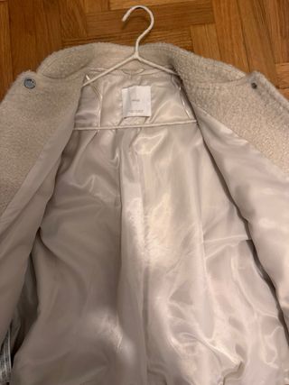 Cazadora Bomber Beige Mango, puesto muy pocas vece