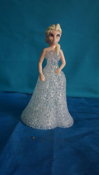  Lote juguetes y Elsa Frozen (16cm) con luz