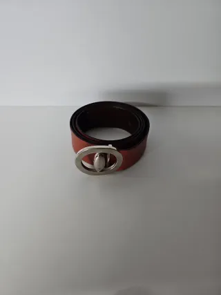 Cintura in cuoio marrone con fibbia argento 