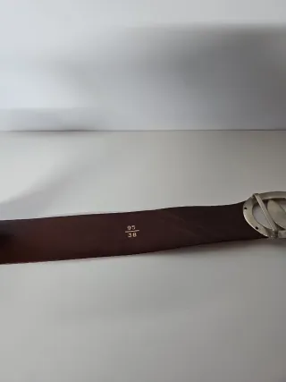 Cintura in cuoio marrone con fibbia argento 