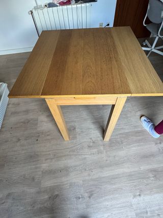 Mesa de comedor extensible de Madera
