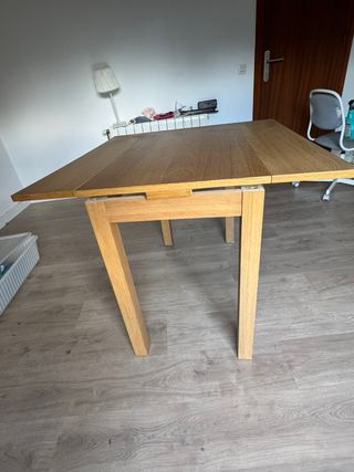Mesa de comedor extensible de Madera
