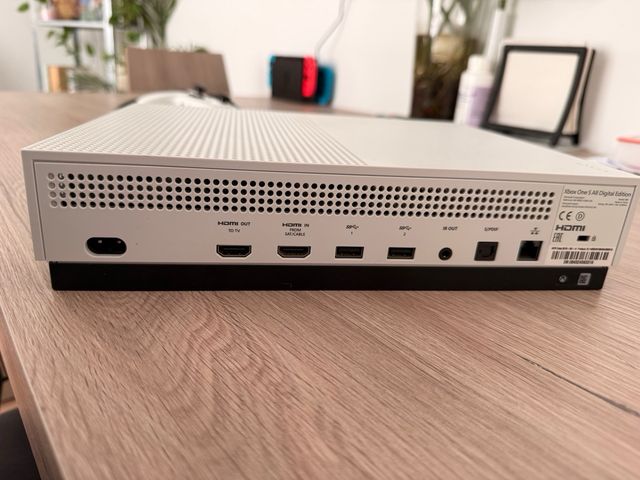 Xbox One S All Digital Edition