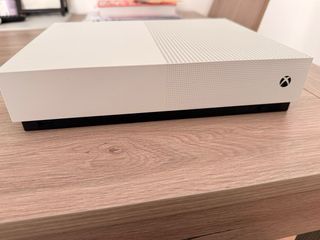 Xbox One S Edizione completamente digitale