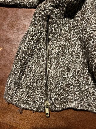 Maglioncino Bershka marrone con zip