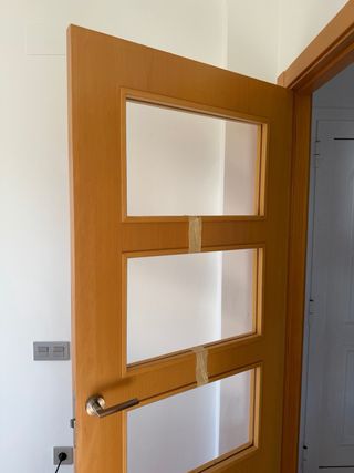 Puertas de madera con hueco para cristal