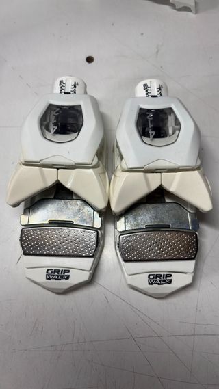 : Fijaciones Esquí Grip Walk