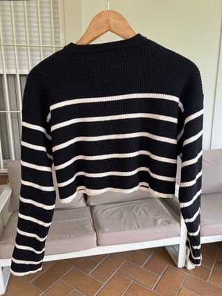 Jersey crop rayas blanco y negro