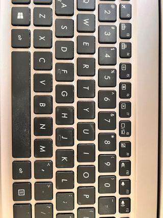 Portátil ASUS Intel i7 Plata - URGE VENDER! 