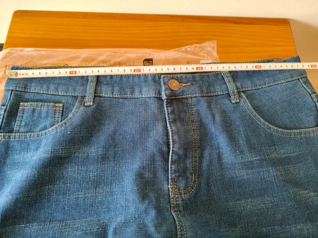 Pantalón vaquero forrado hombre Talla 38