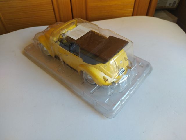 Volkswagen Escarabajo 1:17 Sólido