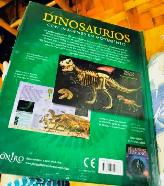 Dinosaurios: Con imágenes en movimiento