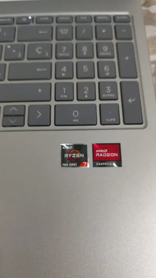 Portátil HP Ryzen 7000 500GB 16RAM