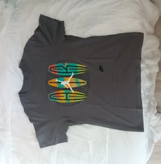 Camiseta Nike Air Jordan Gris