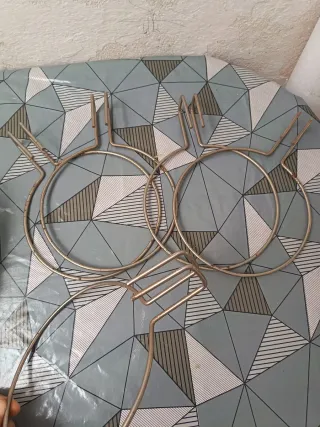 Porta maceteros de metal