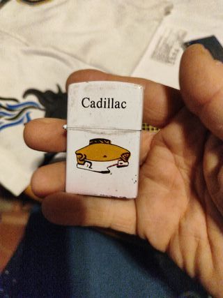 5 Accendini Dorati con Griglia Nera