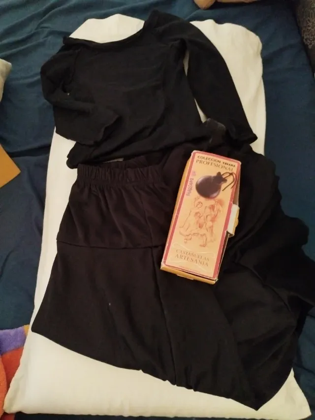 Ropa Flamenco Niña Talla 6 + Castañuelas