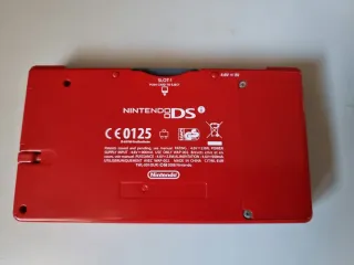 Nintendo DSi Roja + 37 Juegos