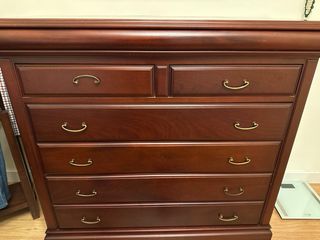 Cómoda de madera maciza caoba