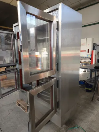 Cámara frigorífica vintage acero inoxidable