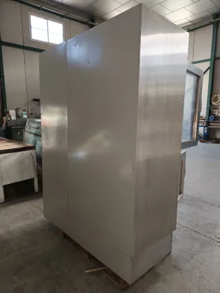 Cámara frigorífica vintage acero inoxidable