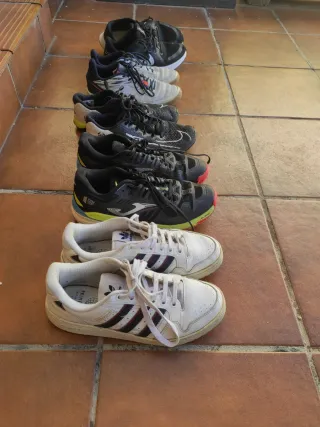 Zapatillas deportivas varias