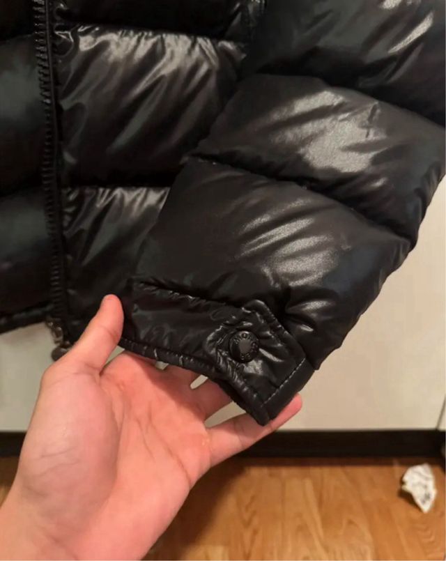 Chaqueta Moncler Negra Brillante