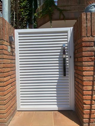 Puertas de garaje metálicas