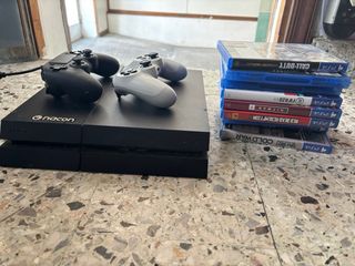 Playstation 4 con 2 controller