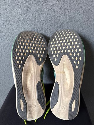 ASICS Magic Speed