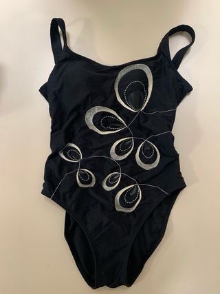 Bañador negro con detalles plateados