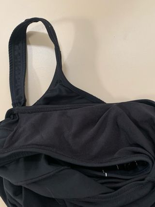 Bañador negro con detalles plateados