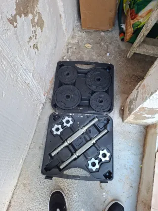 Maletín de pesas Decathlon 20 kg y bankillo 