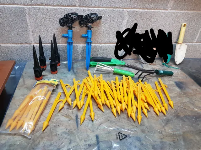 Attrezzi da giardinaggio vari