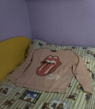 Sudadera Sfera Rosa con Estampado de Labios