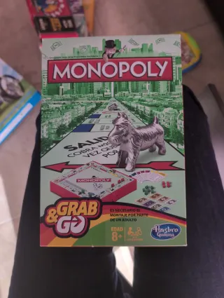 Monopoly Grab & Go Juego de Mesa