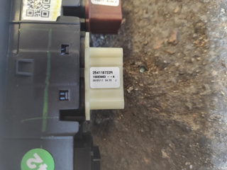 Mando elevalunas delantero izquierdo 2557028