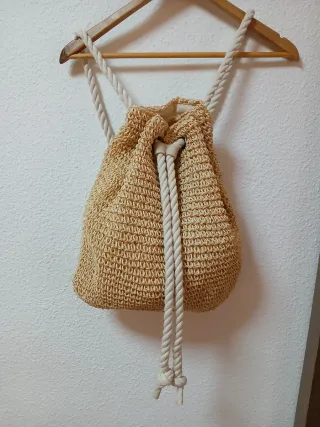Bolso de rafia beige