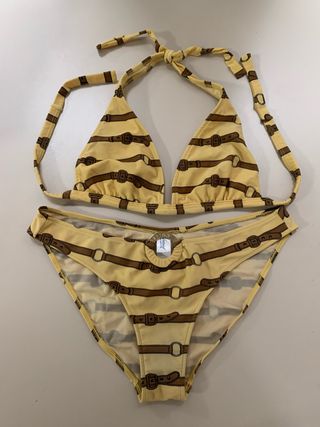 Bikini estampado cinturones