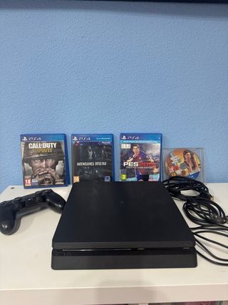 Consola PS4 Negra + 4 Juegos