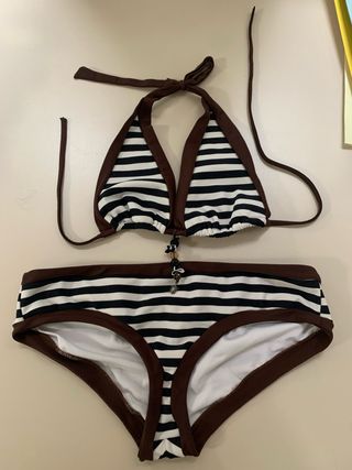 Bikini Rayas Negras y Marrones