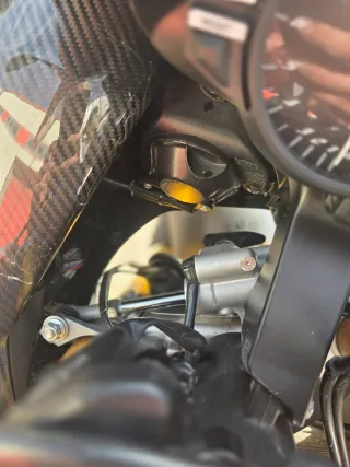 Yamaha R1 Crossplane | 2012 | 27.000km |