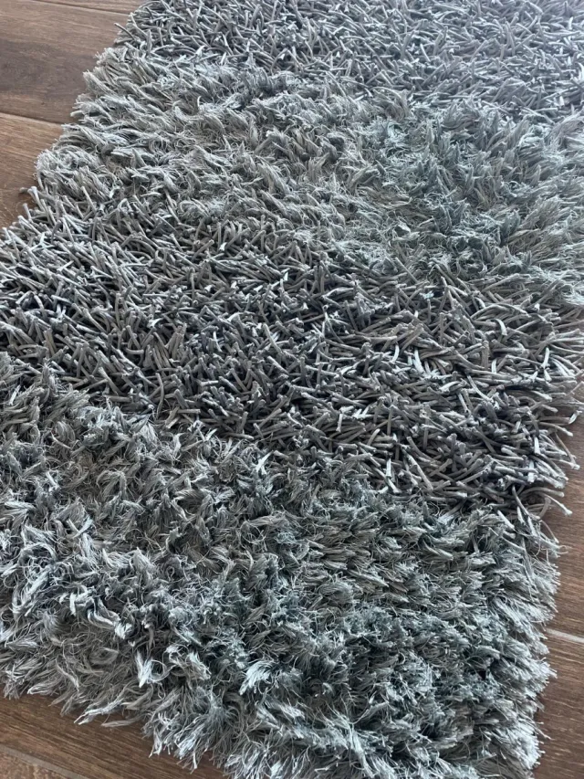 Alfombra de salón o pie de cama