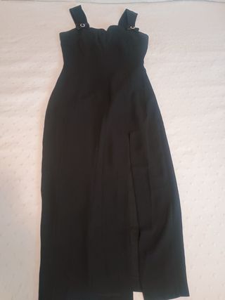 Vestido negro fiesta adorno lazo y apertura pierna