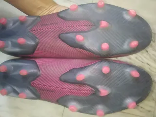 Botas de fútbol Adidas 46 rosas y grises