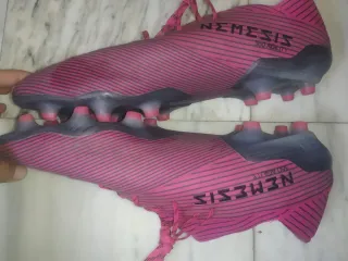Botas de fútbol Adidas 46 rosas y grises