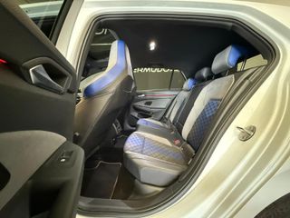 VOLKSWAGEN GOLF R 2.0