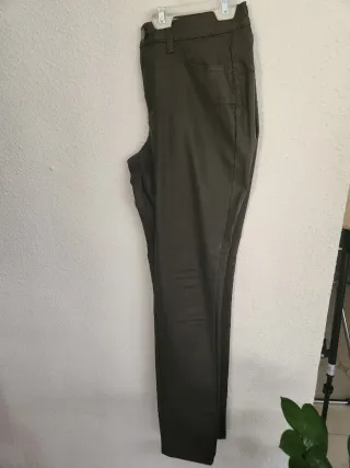 Pantalón Verde Oliva